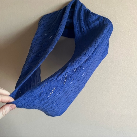 NWT Celeste Wool Cashmere Blend Blue‎ Pointelle Knit Cozy Infinity Scarf - Picture 6 of 10